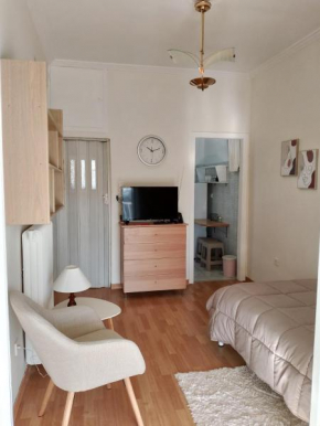 Cozy Kipseli 1 person apart